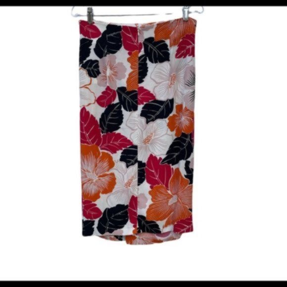 Zara Floral Hibiscus Print Calf Length Pencil Skirt Size Med NWT - Picture 8 of 8